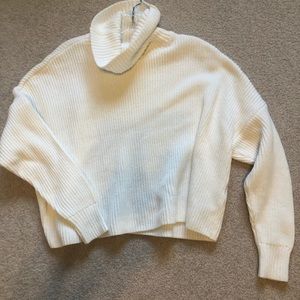 Cropped Hollister Turtleneck